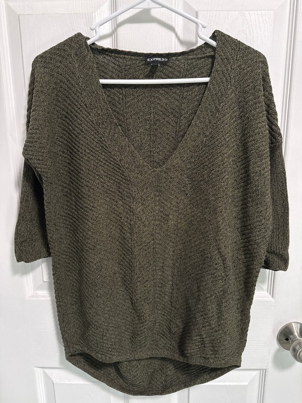 Express V Neck Sweater XS Olive Green Dolman 3/4 Sleeve High Low